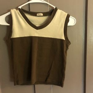 Brandy Melville t-shirt